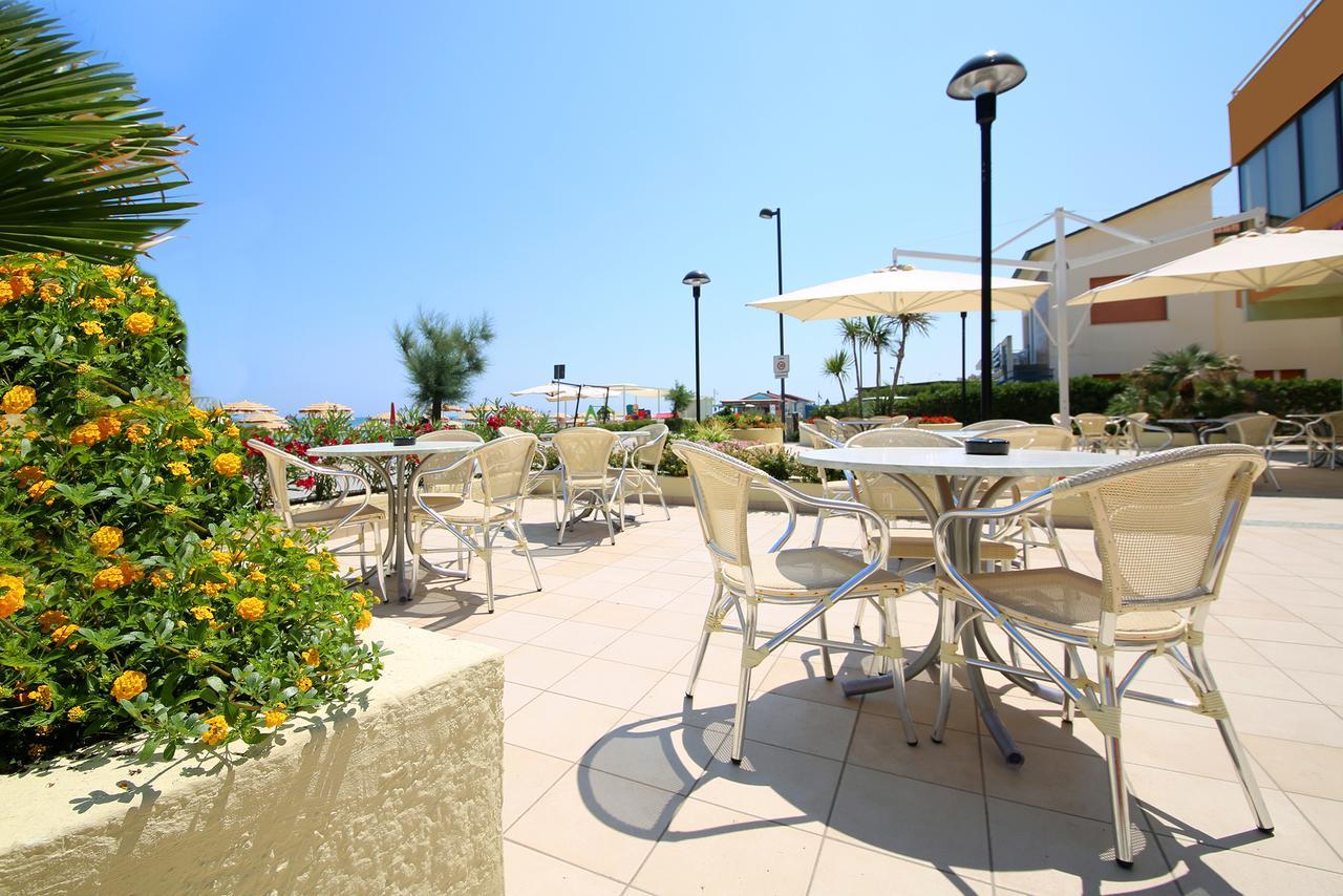 Hotel Caravel Marotta Ngoại thất bức ảnh